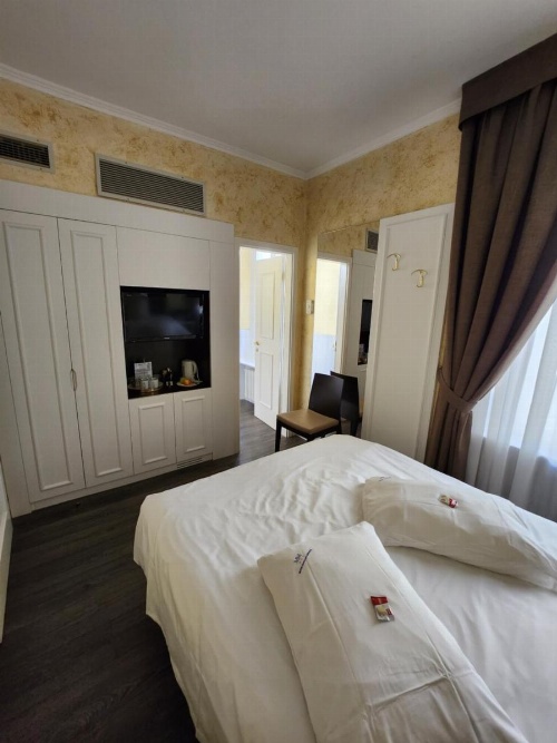 Hotel Millennium image 21